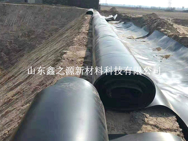 養(yǎng)殖防滲膜適應(yīng)環(huán)境能力強(qiáng)，可鋪設(shè)多種環(huán)境下