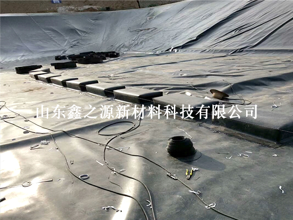 魚塘養(yǎng)殖防滲膜鋪設(shè)：創(chuàng)新施工，高效防滲的綠色養(yǎng)殖新篇章