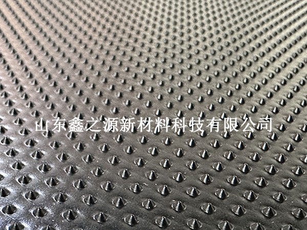 駐點(diǎn)土工膜厚度生產(chǎn)技巧：精準(zhǔn)控制，高效產(chǎn)出
